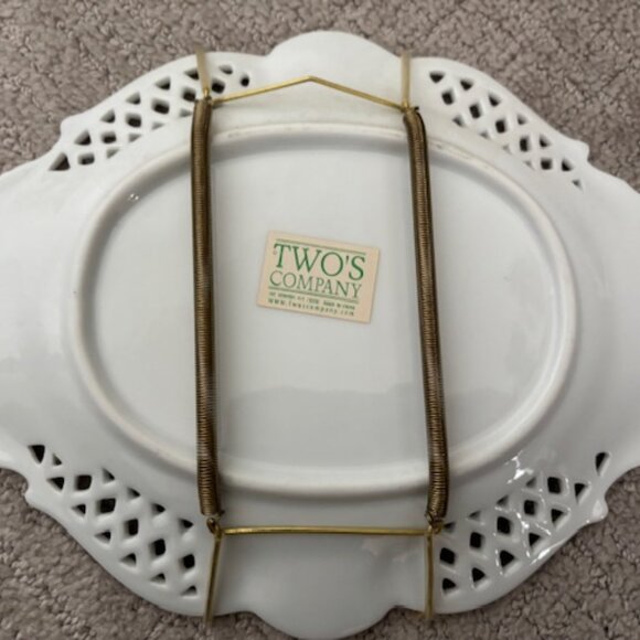 Two's Company White Victoria Cutout Lattice Wall Plate Decorative - 3 plates Col - Picture 6 of 8